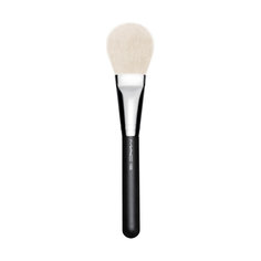 MAC Кисть косметическая Large Flat Powder Brush № 135S