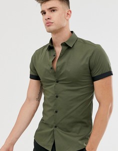 Эластичная приталенная рубашка цвета хаки с контрастными отворотами ASOS DESIGN-Зеленый