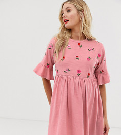 Свободное платье с цветочной вышивкой и оборками на рукавах ASOS DESIGN Maternity-Розовый