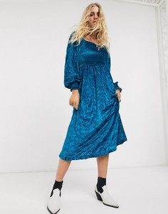 Синее бархатное платье миди с вышивкой и сборками ASOS DESIGN-Синий