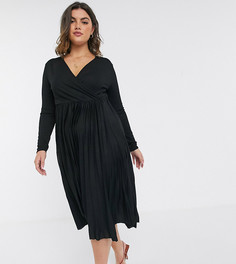 Черное платье миди с запахом и плиссированной юбкой River Island Plus-Черный
