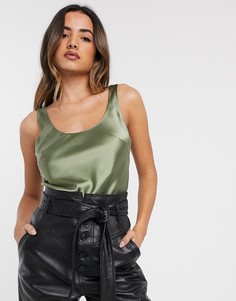 Атласный топ на бретельках с овальным вырезом ASOS DESIGN-Зеленый