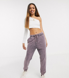 Базовые джоггеры с завязкой и эффектом кислотной стирки ASOS DESIGN Petite-Розовый