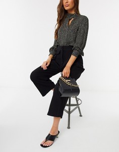 Черная миниатюрная сумка с ремешком-цепочкой River Island-Черный
