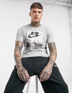 Серая футболка с принтом Nike-Серый