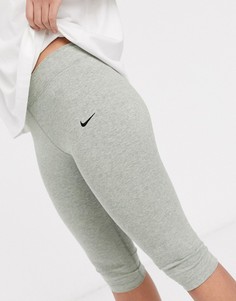 Серые леггинсы-капри с галочкой Nike-Серый