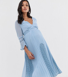 Плиссированное платье миди с глубоким вырезом и кружевной вставкой ASOS DESIGN Maternity-Синий