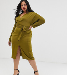 Атласное платье миди с рукавами "летучая мышь" и запахом ASOS DESIGN Curve-Зеленый