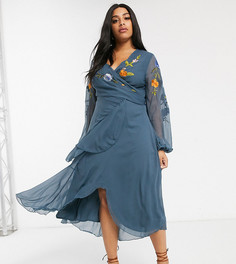 Платье миди с запахом и цветочной вышивкой ASOS DESIGN Curve-Синий