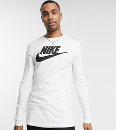 Белый лонгслив Nike Tall Futura