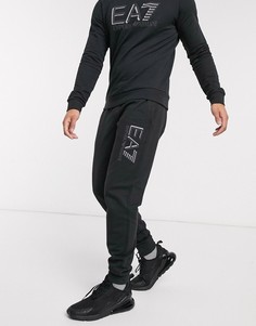 Черные трикотажные джоггеры с крупным логотипом Armani EA7 Visibility SUIT 1-Черный