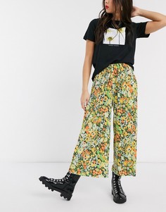 Брюки-кюлоты с плиссировкой и цветочным принтом ASOS DESIGN-Мульти