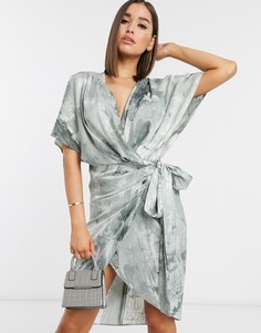 Атласное платье-кимоно миди с запахом и принтом ASOS DESIGN-Мульти
