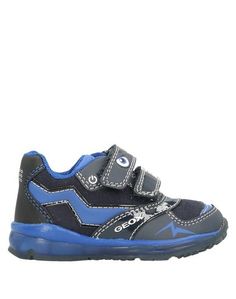 Низкие кеды и кроссовки Geox