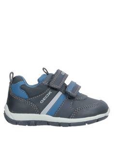 Низкие кеды и кроссовки Geox