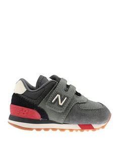 Низкие кеды и кроссовки New Balance