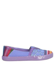 Низкие кеды и кроссовки Geox