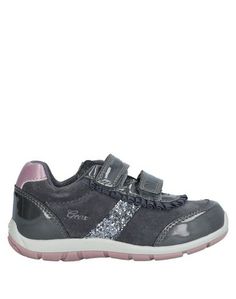 Низкие кеды и кроссовки Geox