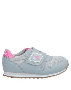 Низкие кеды и кроссовки Diadora