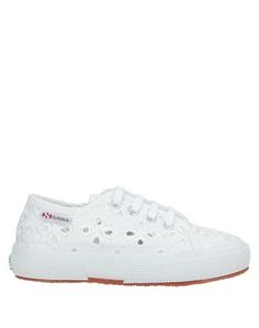 Низкие кеды и кроссовки Superga