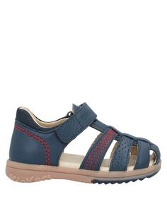 Сандалии Kickers