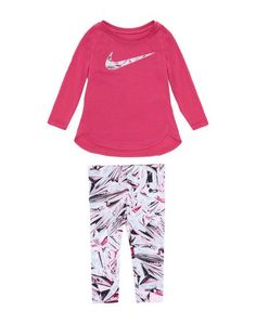 Спортивный костюм Nike