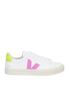 Низкие кеды и кроссовки Veja
