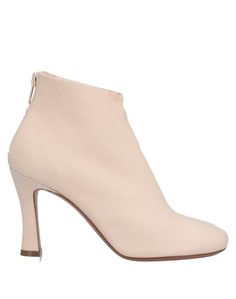 Полусапоги и высокие ботинки CÉline