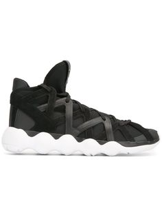 Y-3 кроссовки на волнистой подошве