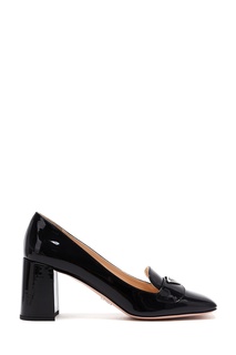 Черные лаковые туфли на каблуке Prada
