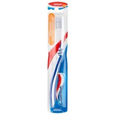 Зубная щетка Aquafresh Clean & Flex, синий