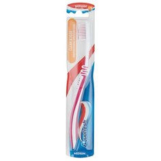 Зубная щетка Aquafresh Clean & Flex, розовый