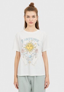 Футболка Stradivarius