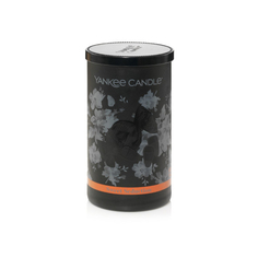 Ароматическая свеча Yankee candle средняя Сладкое обольщение 340 г
