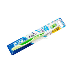 Зубная щетка Oral-B 3D White 40 средняя White-Green (ORL-75073696)