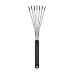 Грабли для уборки в труднодоступных местах Фискарс xact Fiskars