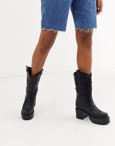 Черные сапоги в стиле вестерн из искусственной кожи на массивной подошве Koi Footwear-Черный