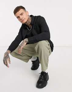 Черная приталенная рубашка Bershka-Черный