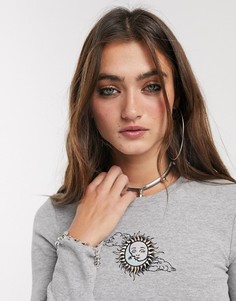 Серая футболка с длинными рукавами и узором Bershka-Серый