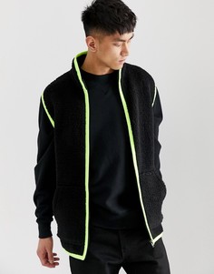 Черная плюшевая куртка без рукавов с неоновой отделкой ASOS DESIGN-Черный