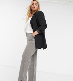 Серые джинсы прямого кроя с разрезами In The Style Plus x Fashion Influx-Серый