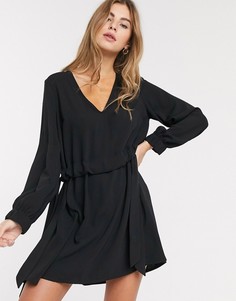 Черное платье мини с длинными рукавами и V-образным вырезом ASOS DESIGN-Черный