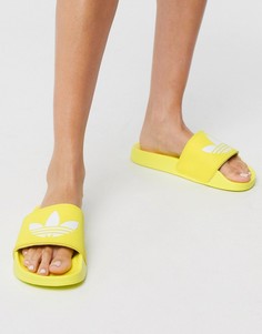 Желтые сандалии adidas Originals adilette Lite-Желтый