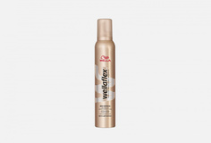 Мусс для волос сильной фиксации Wella