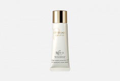 Защитный крем с тонирующим эффектом SPF 50 CLE DE Peau Beaute
