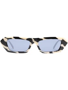 Gucci Eyewear солнцезащитные очки в прямоугольной оправе с кристаллами