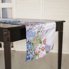 Дорожка на стол Myatashop Ботаника гортензии 45х240 см