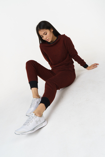 Костюм женский Fashion.Love.Story. 17AW9011 бордовый 42 RU