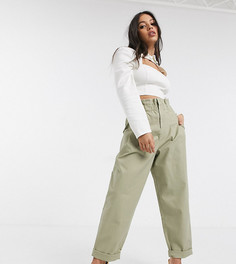 Светло-бежевые брюки чиносы с присборенной талией ASOS DESIGN Petite-Светло-бежевый