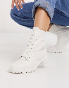 Купить женские ботинки Bershka в интернет-магазине Lookbuck